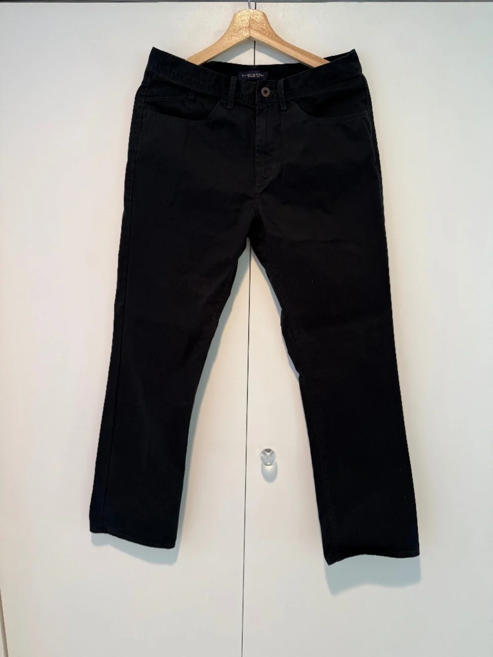 Banana Republic Men's Straight Fit Pants - Denim Cut but Twill - Black - 30/30